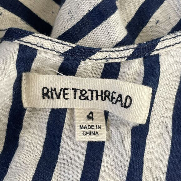 rivet thread sleeveless blouse Size 4 - Picture 4 of 4